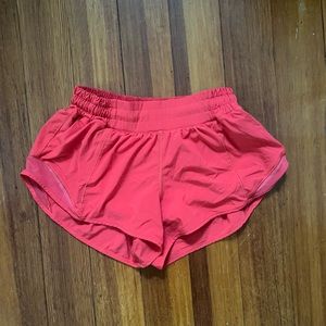 Lululemon Hotty Hot Low-Rise Shorts
